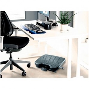 Poggiapiedi Q-Connect con tappetino in gomma regolabile in altezza 46x34x11 cm antracite - KF17983
